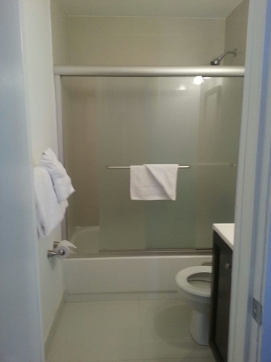 Bathroom 3, Hollywood Beach Resort-renovated Studio Nice Views, Broward