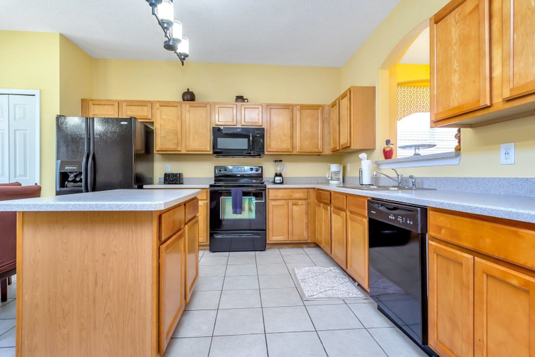 Others 5, 6 Br Pool Home with Spa and Game Room, Polk