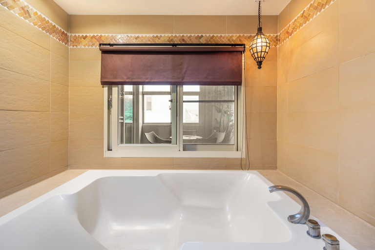 Bathroom 4, Kenting Shen's Homestay, Pingtung