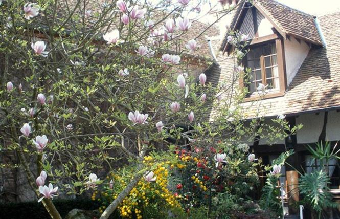 Others 2, L'Auberge Du Faisan Dore, Loiret