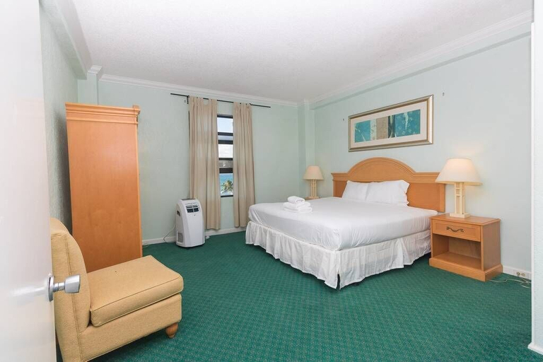 Bedroom 1, 637 Ocean View Hollywood, Broward