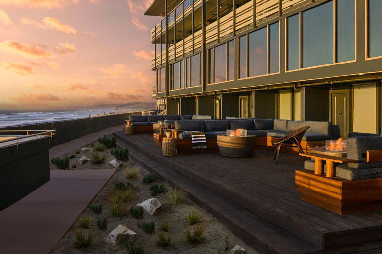 Monterey Beach Hotel, a Tribute Portfolio Hotel by Marriott, Monterey