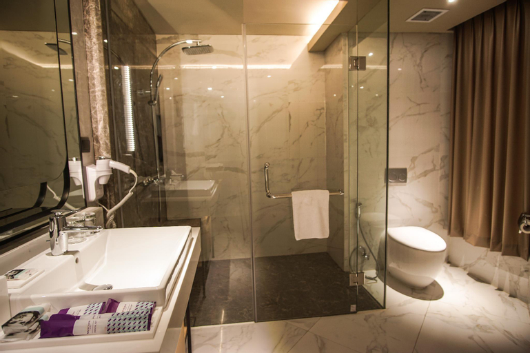 Bathroom 8