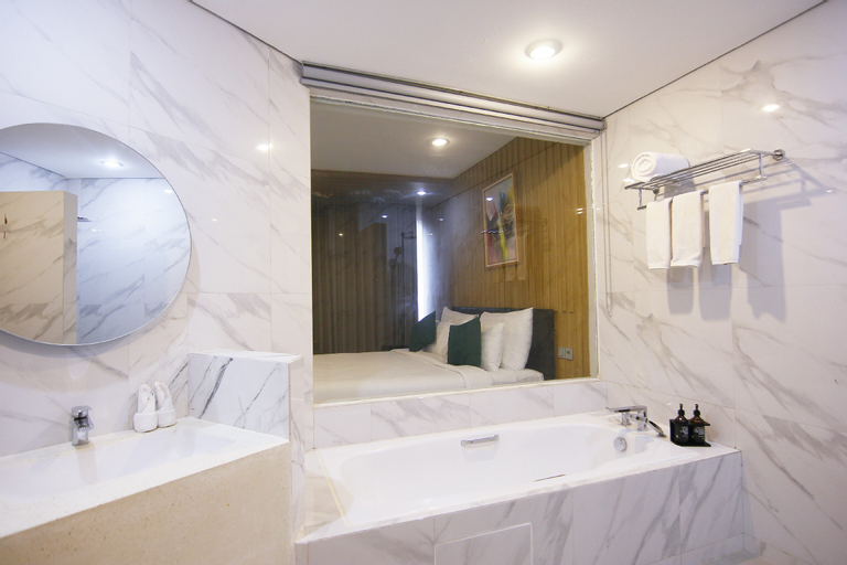 Bathroom 5