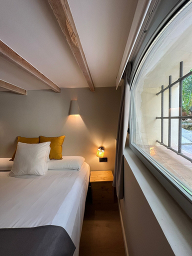 Bedroom 5, Hotel Caléndula, Girona