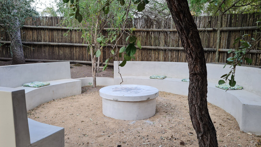 Bathroom 4, Thornhill Safari Lodge, Mopani