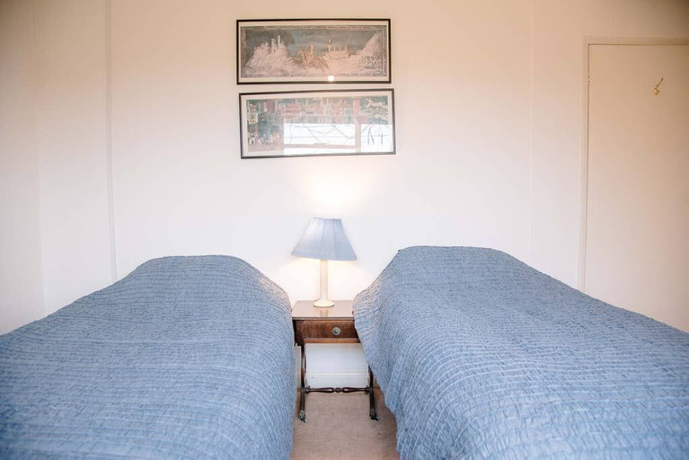 Bedroom 2, The Shealing, Waldringfield, Suffolk