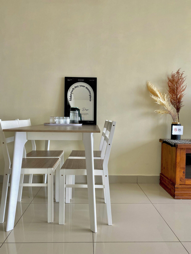 Dining Room 11
