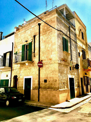 Others 4, Dimora La Nicchia, Bari