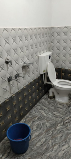 Bathroom, Prakash Palace Ayodhya, Faizabad