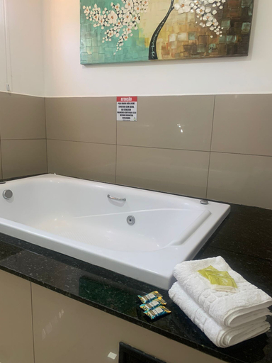 Bathroom 4, Chácara Bora Bora, São Bento do Sapucaí
