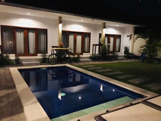 Others 2, Villa Pintu Biru, Badung