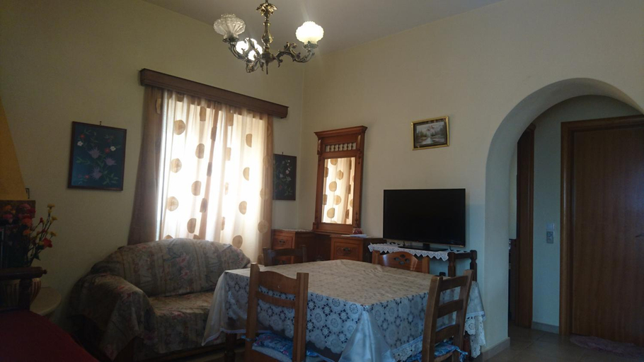 Others 4, Tourloti Village House, Crete