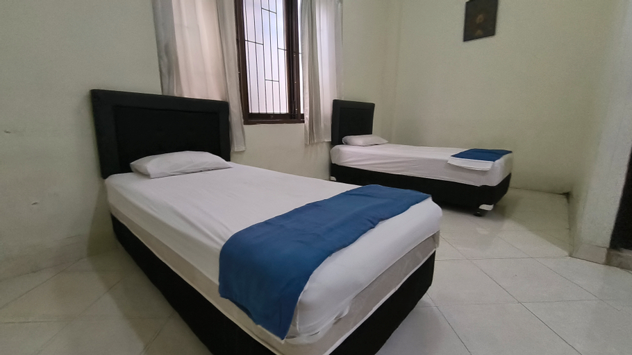Bedroom 9