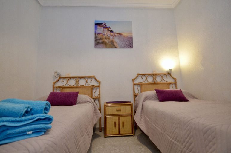 Bedroom 3, 001 Calm Down and Relax, Alicante