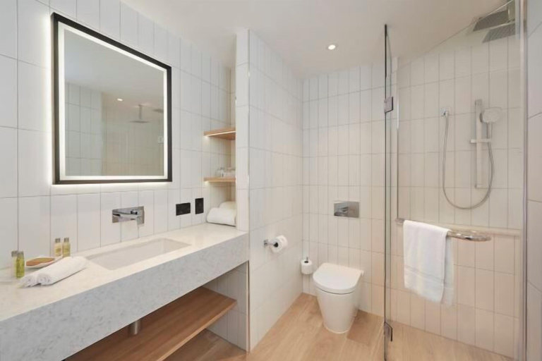 Bathroom 12