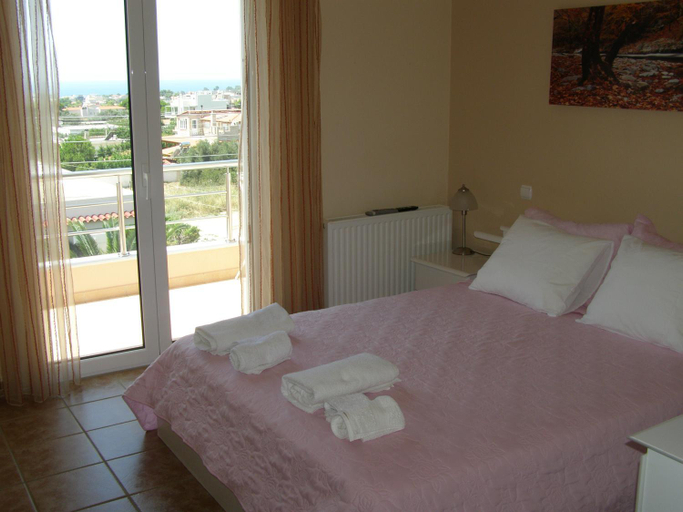 Others 5, House,1000m from beach, Attica