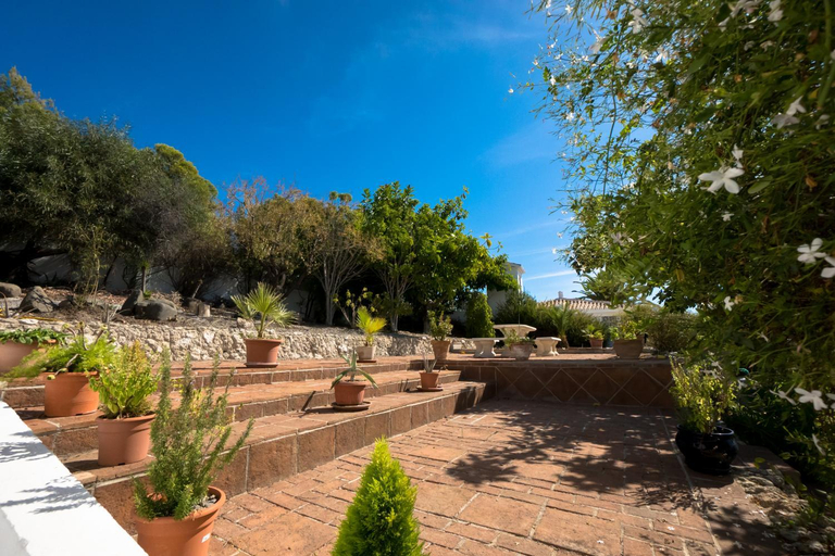 Facilities 3, Private Heated Pool, Jacuzzi & 1225m2 garden in Villa Cipreses, Málaga