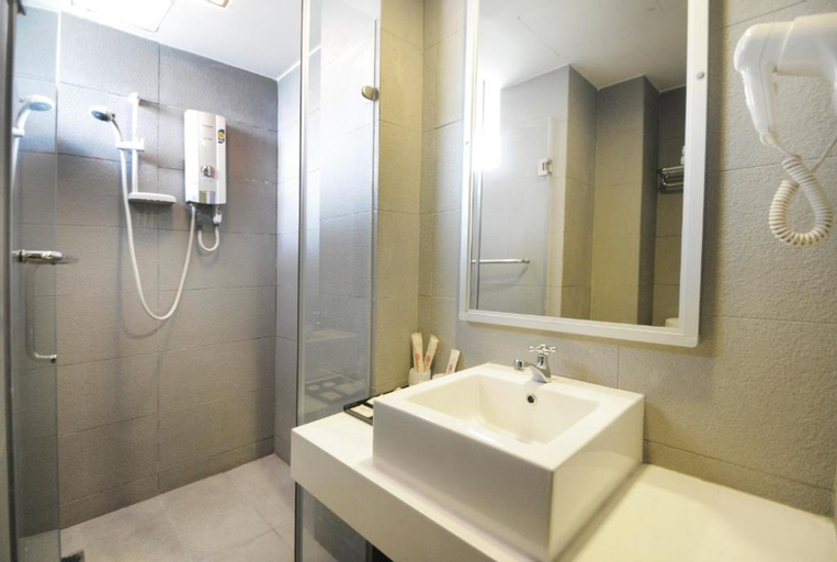 Bathroom 6