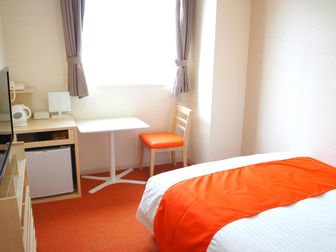 Bedroom 13