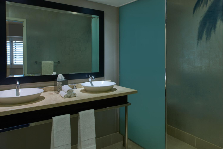 Bathroom 9