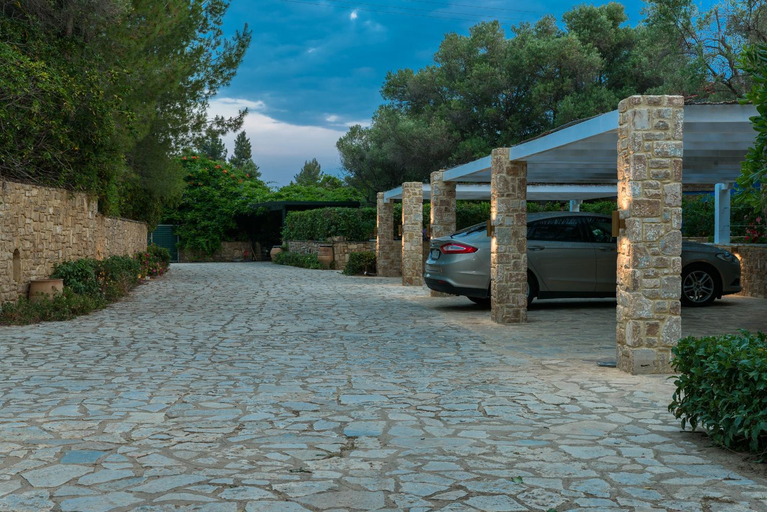 3, Maria Elena Villas, Central Macedonia