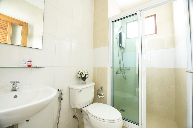 Bathroom 4, Bluehouse Boutique, Muang Chanthaburi