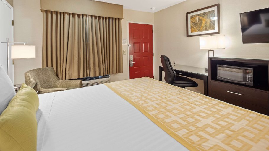 Bedroom 3, Best Western Pasadena Royale Inn & Suites, Los Angeles