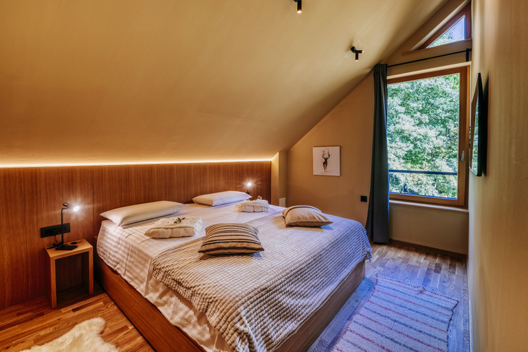 Bedroom 4, Villa Lovelos, Lovinac