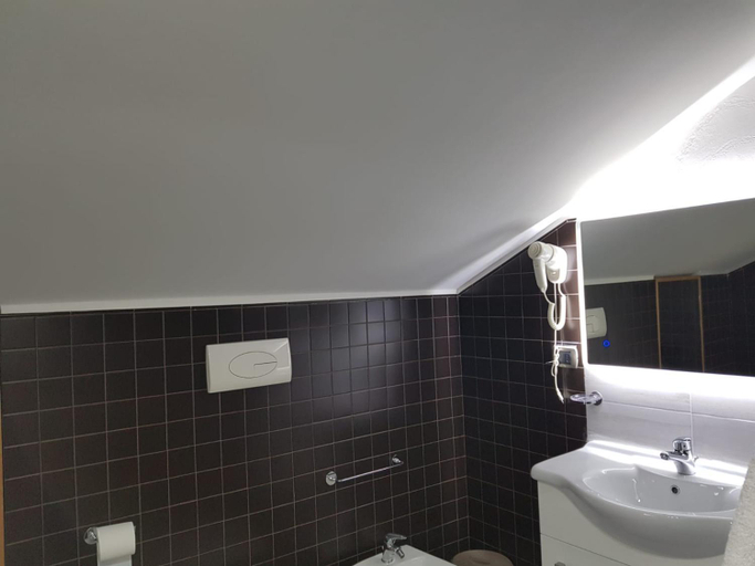 Others 4, Alby suite, Campobasso