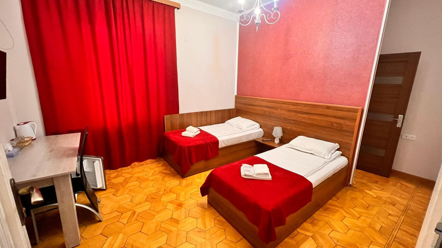 Others 4, Elross Hotel, Yerevan