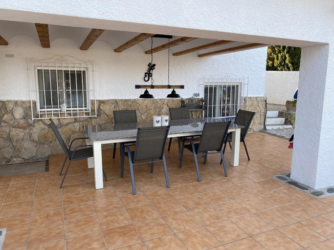 Food & Drinks 5, Villa Emilia 4 PAX, Alicante