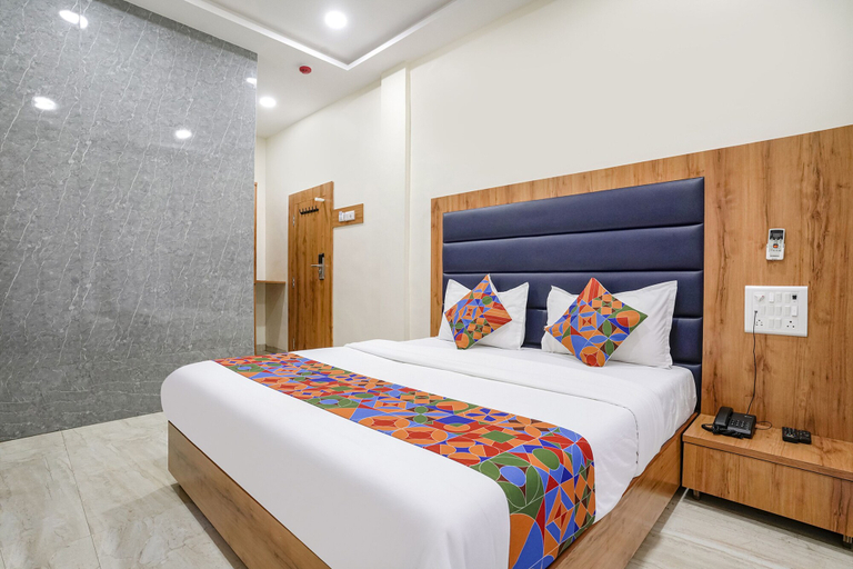 Others 5, Fabhotel National, Mumbai City