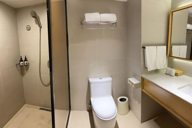 Bathroom 4, JI Hotel (Xiamen SM Square Chenggong Avenue), Xiamen
