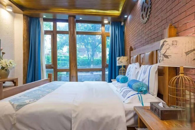 Bedroom 3, Qiyu Yijingwan Inn, Lijiang