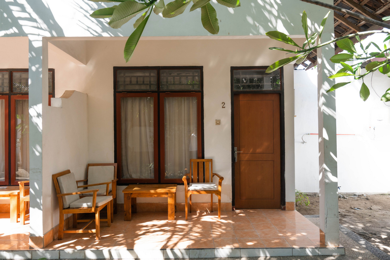 Exterior & Views 2, RedDoorz @ Ocean 2 Gili Trawangan, Lombok