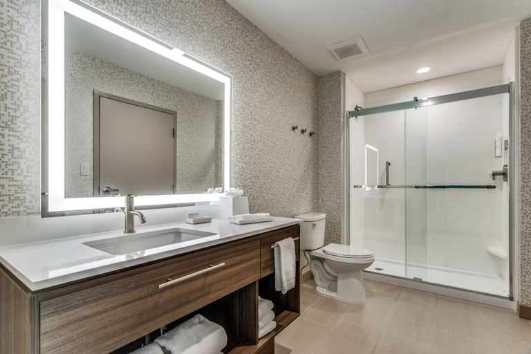 Bathroom 3, Home2 Suites By Hilton Fort Worth Arlington West, Fort Worth