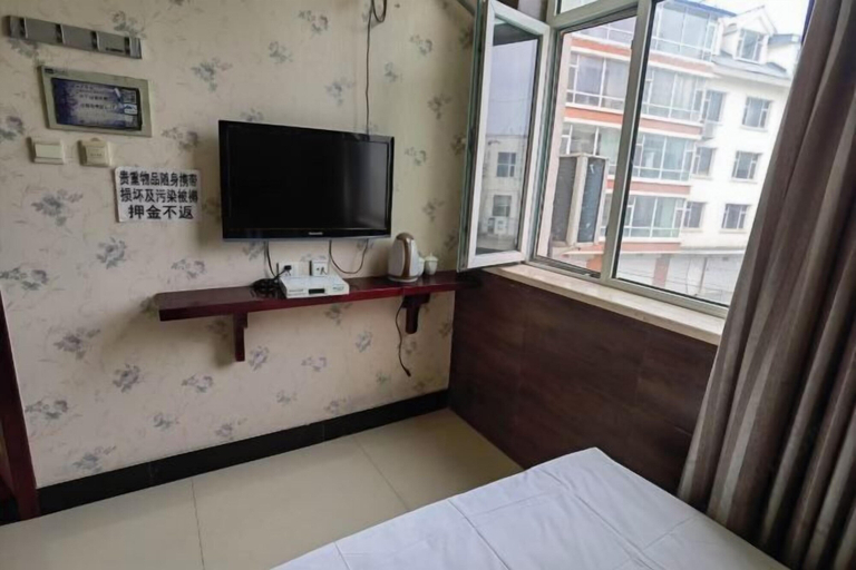 Bedroom 3, Baihequan Hotel, Yanbian Korean