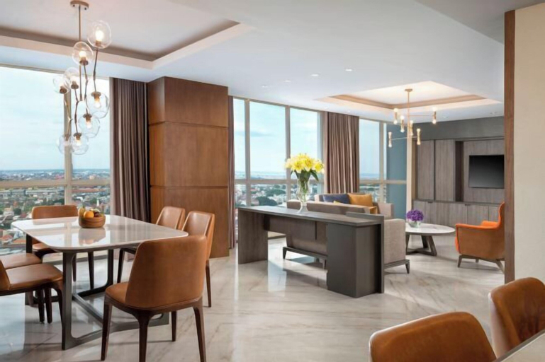Dining Room 8