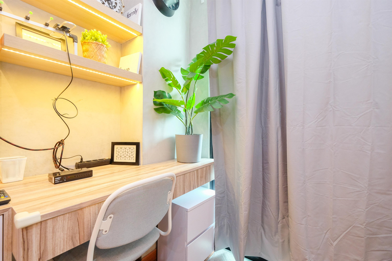 Bathroom 2, Simple and Comfort Studio Apartment at Nine Residence By Travelio, South Jakarta