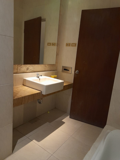 Bathroom 4