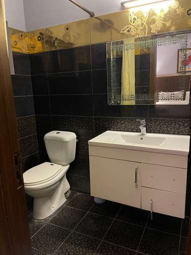 Bathroom 5, OBAN Apartment, Lahore