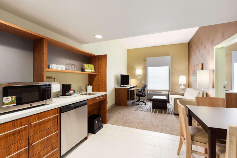 Dining Room 2
