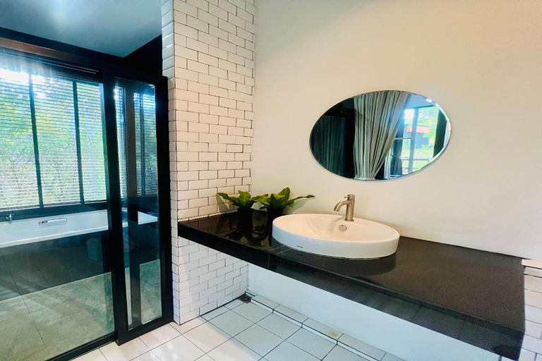 Bathroom, Forest Hill Resort by ZUZU, K. Na Yai Am