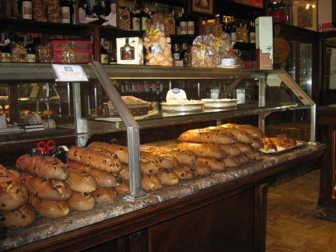 Food & Drinks, Il Glicine Di Lucca, Lucca