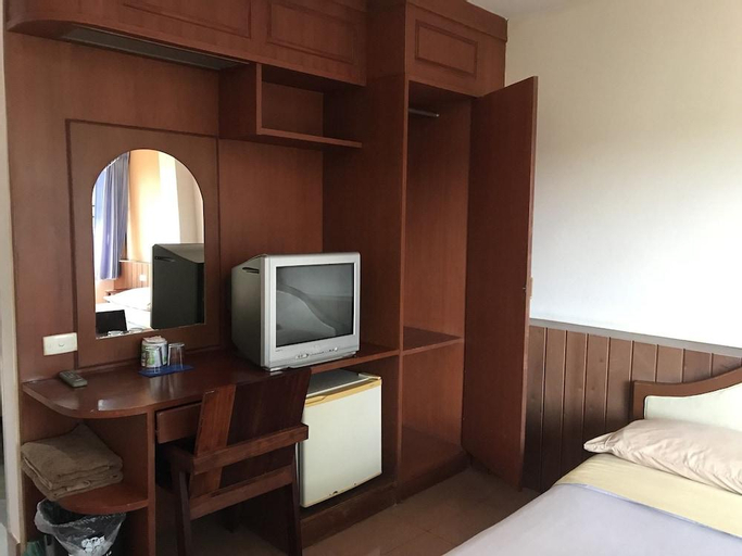Sirimongkol Hotel, Kabin Buri