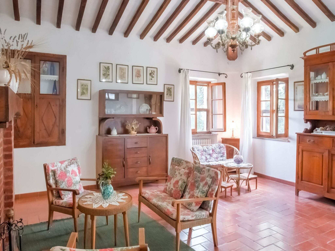 Living room 3, Holiday Home in Marciano Della Chiana With a Private Pool, Arezzo