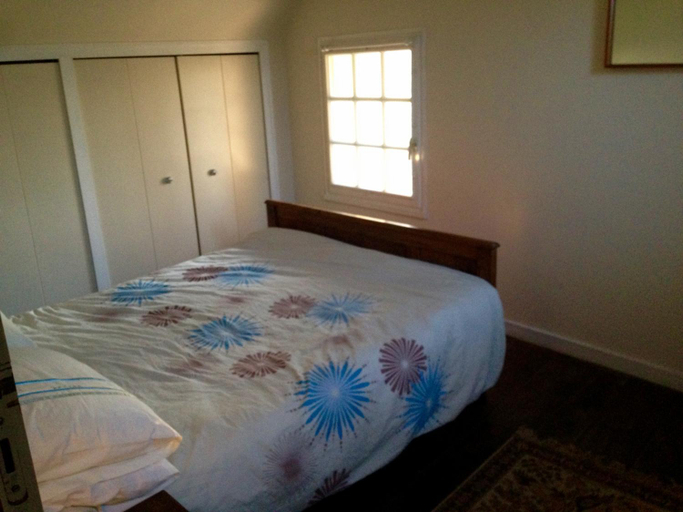 Bedroom 2, La Ville de Mainguy, Morbihan