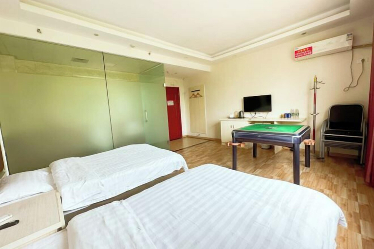 Bedroom 5, Anyi Fenghe Hotel, Nanchang