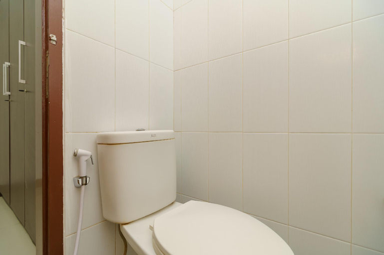 Bathroom 7